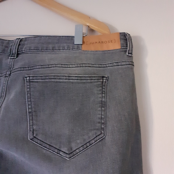 JUNAROSE 2tone Patchwork Ankle Cropped Jeans size 11 fit like 18 or 31 MUST READ - Picture 3 of 10